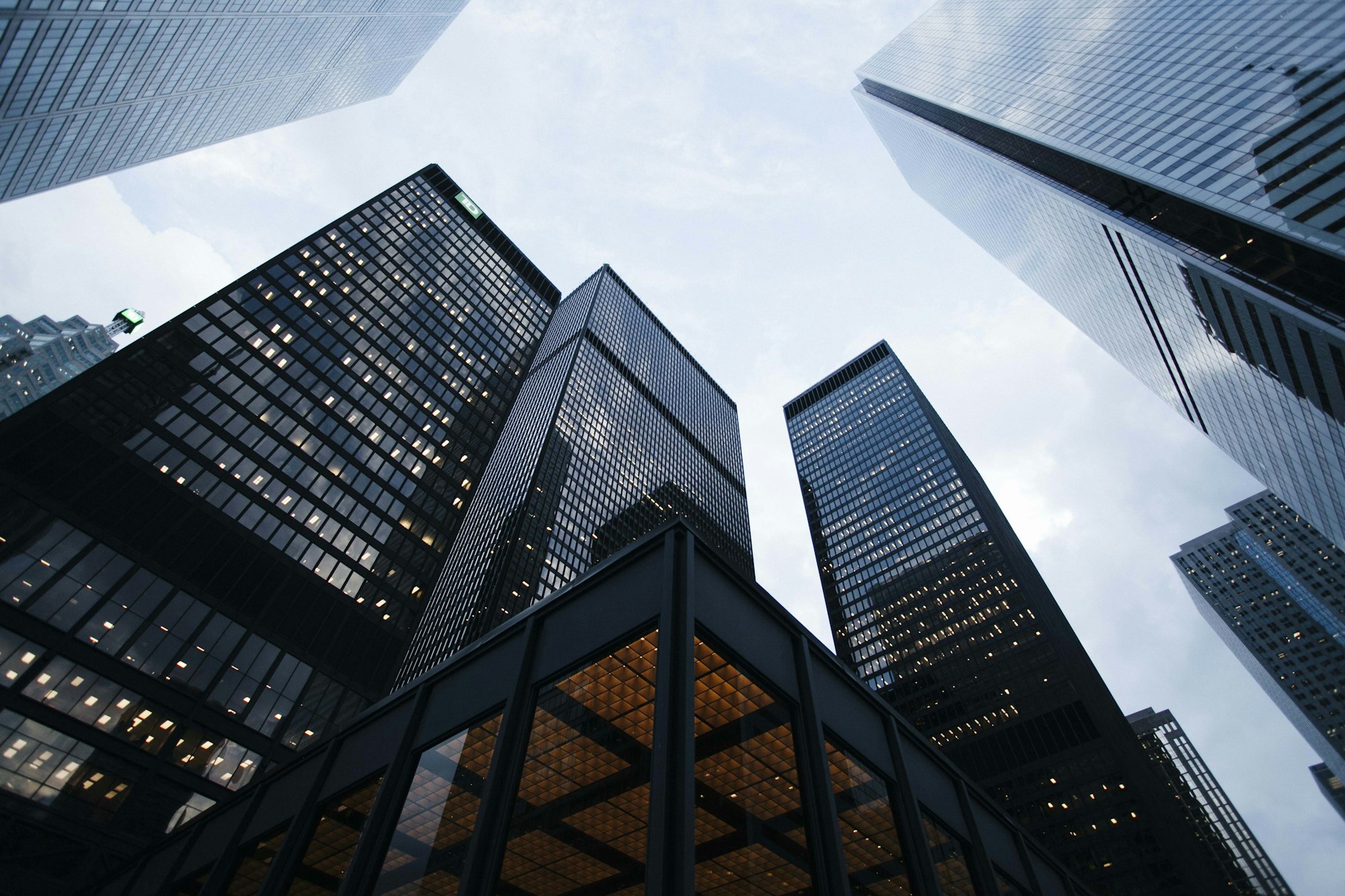 Apex Commercial and Engineering Capabilities